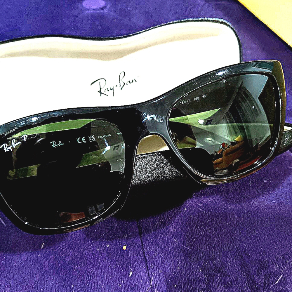 Rb4194 Ray-Ban  Wayfair New Classic  Sunglsses